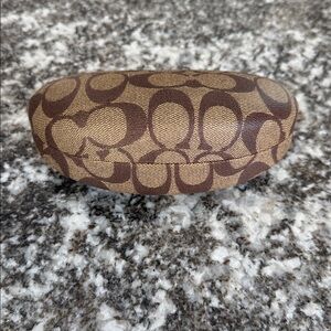 Coach Tan & Brown Signature C Monogram Logo Clamshell Oversized Sunglasses Case